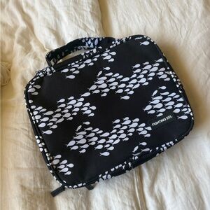 Fighting Eel TOILETRY BAG never used!
